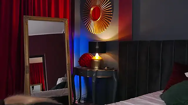 VickiSpice online show from November 27, 8:12 pm