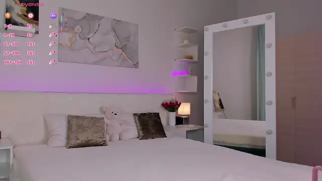 ShyEmma  online show from April 3, 1:03 am