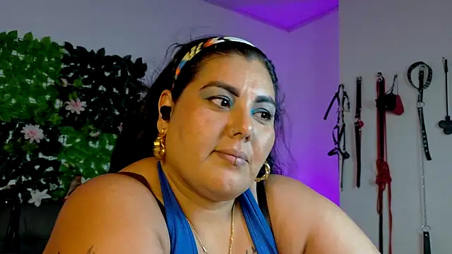 AndreaKinky online show from May 27, 1:57 am