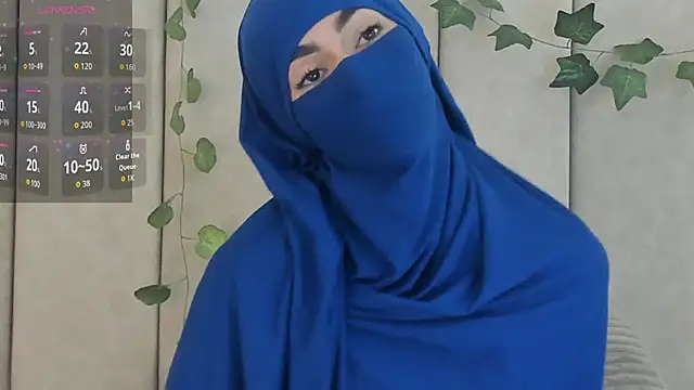  Zahiira  online show from October 7, 12:20 pm