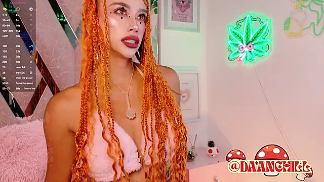 ScarlettRusso1 online show from April 4, 10:14 am