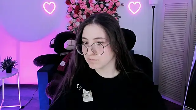 VirtuallVoyant online show from April 29, 5:40 pm