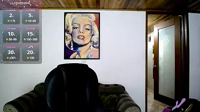 leahot29 online show from January 9, 5:56 am