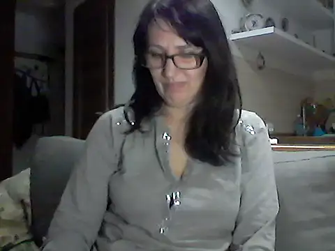 Elena48324 online show from April 3, 7:34 pm