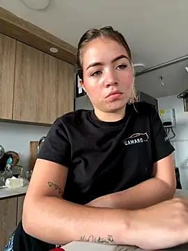  Tiffany1 online show from September 27, 7:10 pm