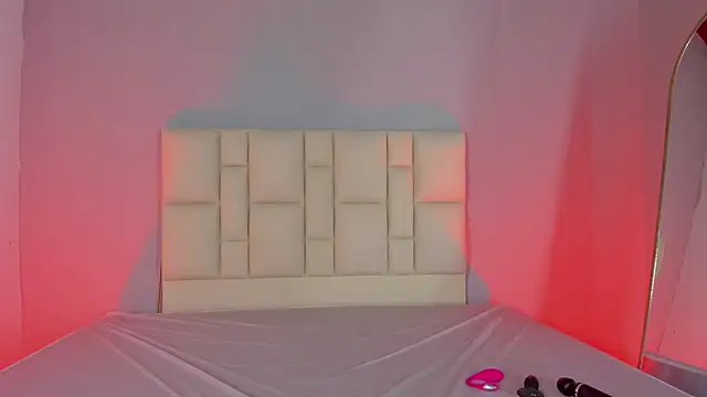 Zafiro  Brown online show from January 10, 11:59 am