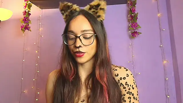 Dafne Mel online show from October 24, 1:51 pm