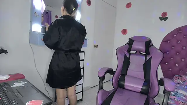 soffy rosses online show from March 2, 3:17 am