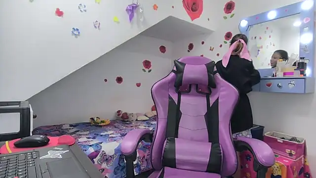 soffy rosses online show from October 24, 3:57 am