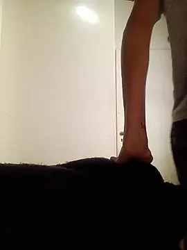 agusttt2667 online show from August 7, 1:07 pm