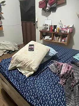 karysweetbeaury online show from January 18, 7:26 am