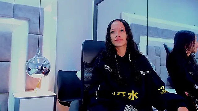 JuliettaBleer online show from September 28, 12:21 pm