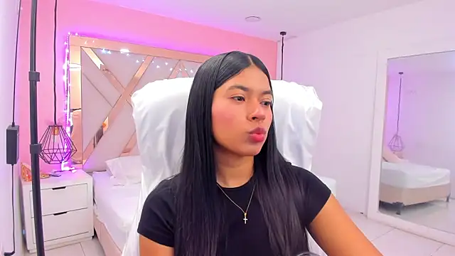 samantaa shy online show from April 21, 2:51 am