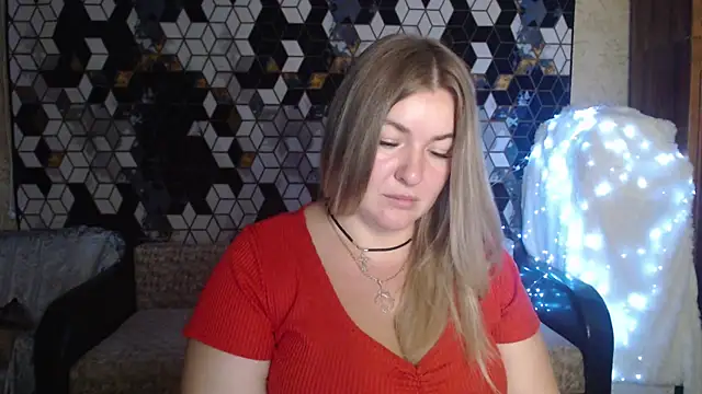 NikaSkylink online show from November 18, 8:10 pm