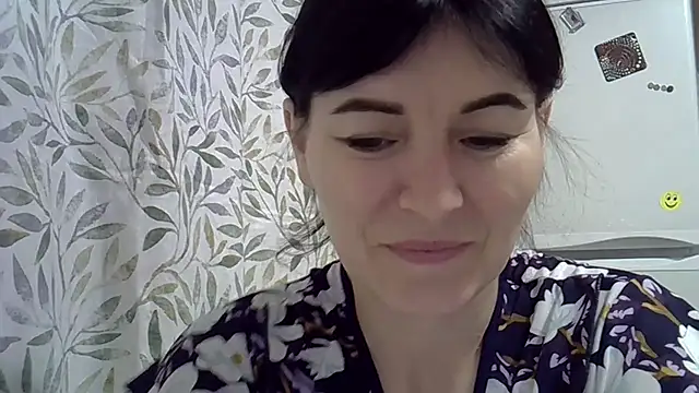 Krystal 82 online show from December 2, 5:26 pm