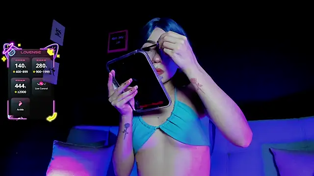 madiixwatson online show from November 13, 10:47 am