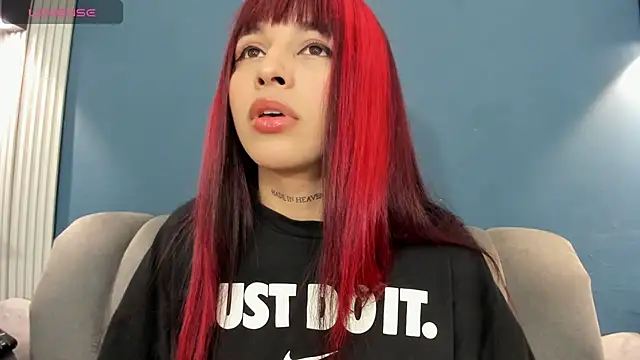 MartinaBlakees online show from January 8, 2:10 pm