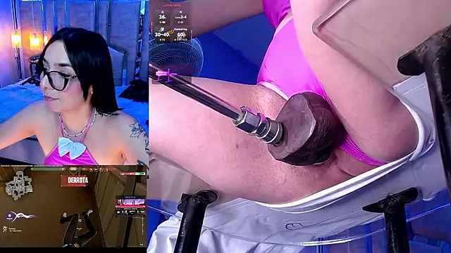 NicoleFerrel online show from March 3, 2:45 pm