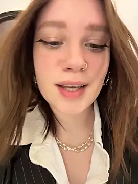 lucy-joy online show from March 13, 11:44 am