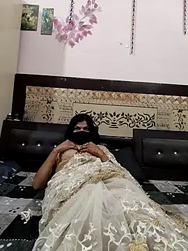 Yourhotsweetgirl online show from February 20, 5:39 am