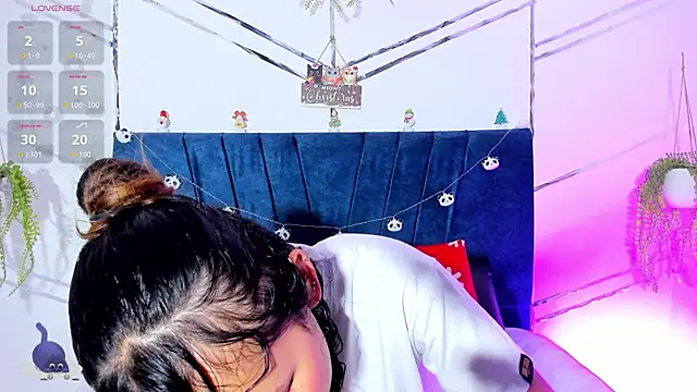 Camilla Miller01 online show from December 19, 2:09 pm