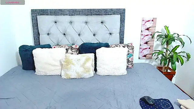 Katikloving  online show from September 21, 9:02 pm