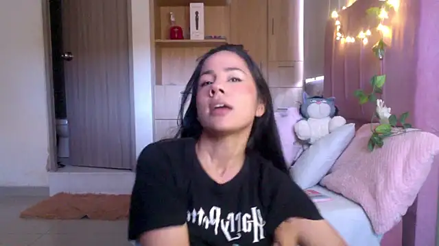 SelinaCatt  online show from January 14, 10:48 pm