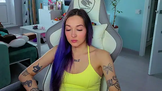 Im suka online show from April 8, 2:57 am