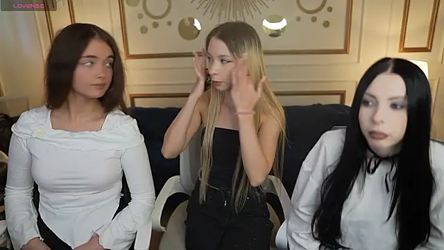 VivianSweet  online show from February 26, 11:42 am