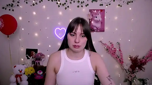 Amanda Bright  online show from April 10, 12:33 pm