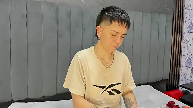  Hannah Hot online show from January 10, 1:43 am