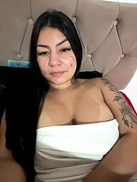 julianamascarada online show from September 18, 12:37 pm