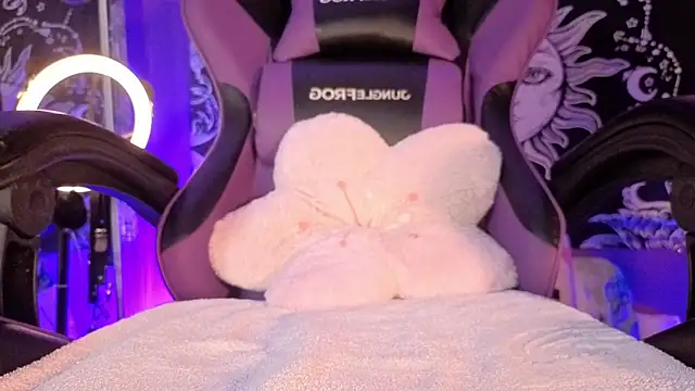 Gaia Gatex online show from March 26, 2:30 pm