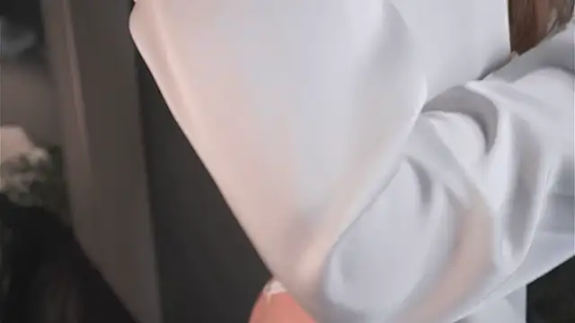 lisa schiele online show from November 23, 8:43 pm