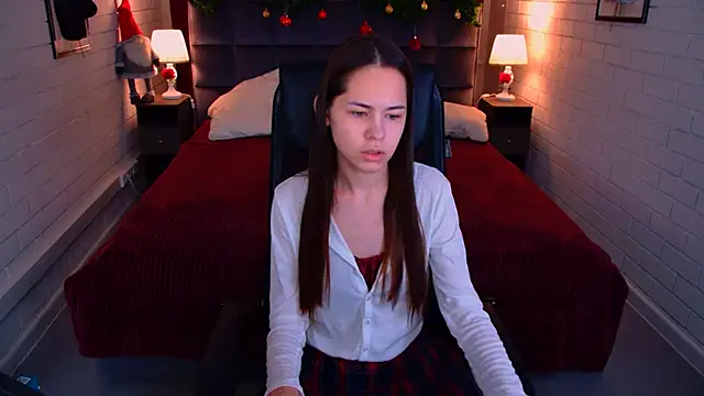 UliaNeer online show from December 18, 5:12 am