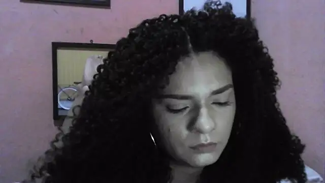 Cachinhospreto online show from November 26, 10:00 pm