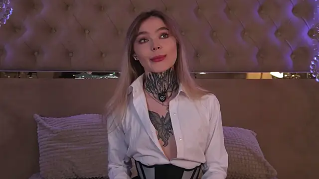 AriWild online show from November 10, 5:13 am