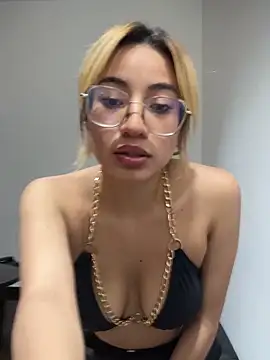 alizzamx online show from April 23, 10:01 pm