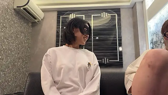 21yuri27 online show from October 2, 2:00 pm