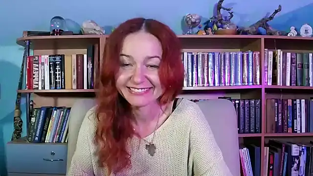 Foxilady357 online show from April 5, 1:54 pm