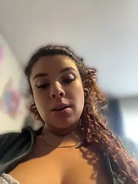 haally-mll online show from April 15, 7:36 pm