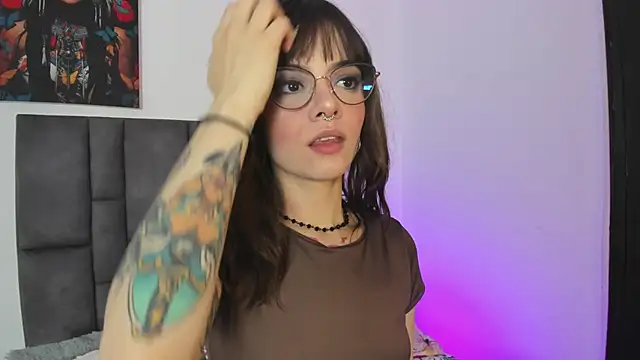 abby jones2 online show from October 2, 3:33 am