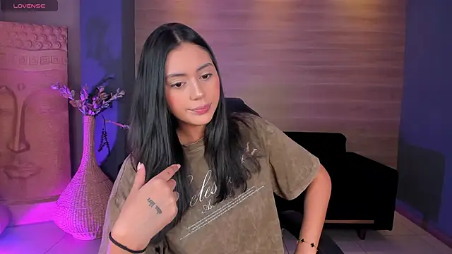 AmbarJames  online show from October 21, 11:36 am