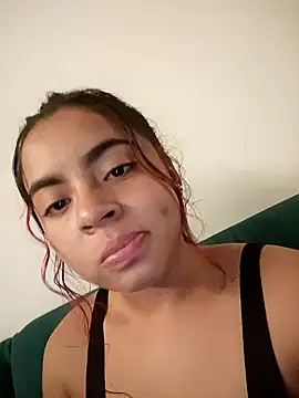 valy shyness online show from March 13, 1:07 am