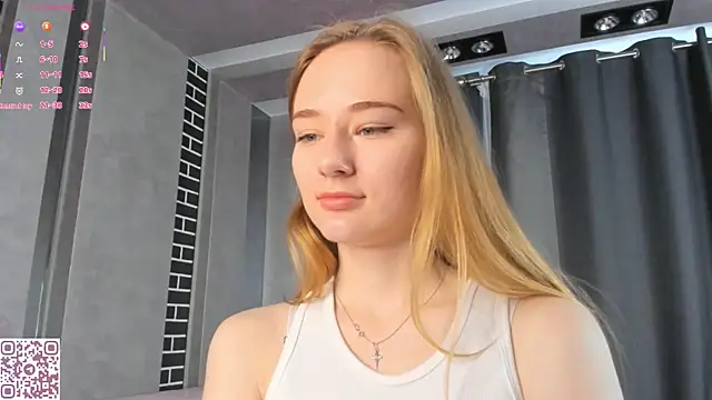 ElvinaRose online show from October 10, 3:33 am