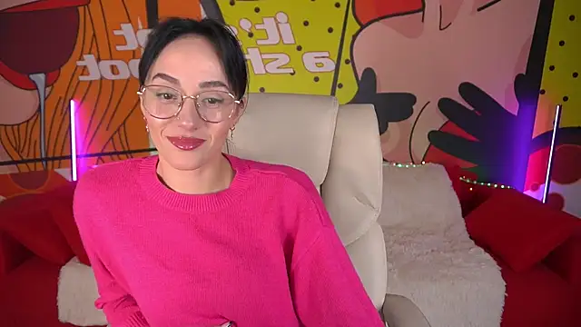 EviLune online show from October 15, 7:11 am