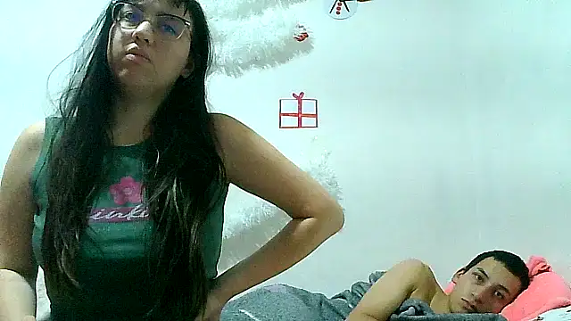 lareinalareinadelanal online show from December 18, 9:03 am