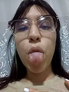 lareinalareinadelanal online show from November 4, 11:21 pm