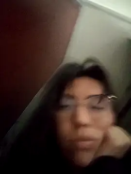 lareinalareinadelanal online show from November 9, 12:45 pm