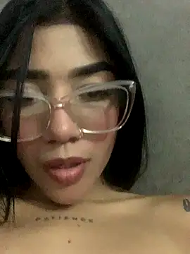 ElaRose 12 online show from November 5, 7:30 pm